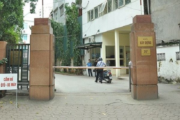 Inspectors detained for seeking bribes