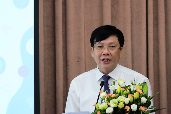 Báo chí phải làm gì trước sự lấn át của các loại hình truyền thông xã hội?