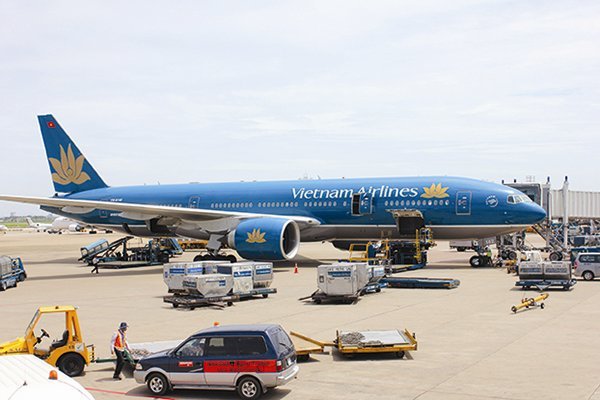 Vietnam's aviation logistics still at starting point but gathering momentum