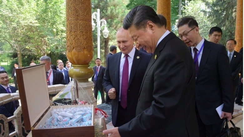 Ba món quà sinh nhật đặc biệt Putin tặng ông Tập Cận Bình