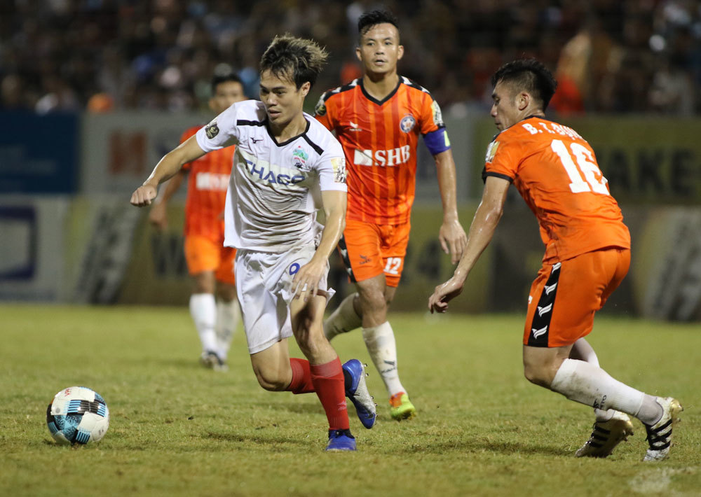 Bóng đá Việt lỡ nhịp vì dịch bệnh Corona, thầy Park thêm đối thủ