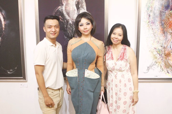 NTK Quỳnh Paris lần đầu tiên làm triển lãm hội họa