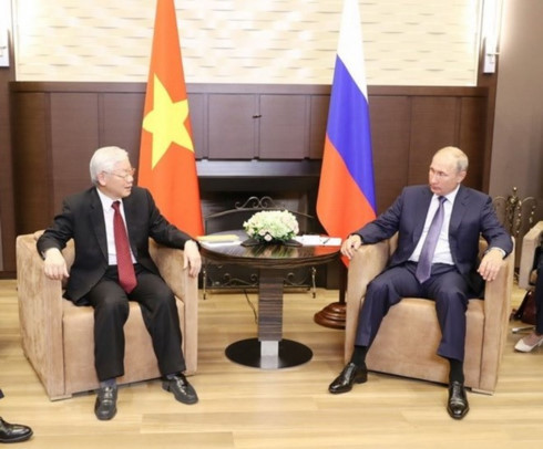 Vietnamese, Russian leaders exchange greetings on friendship ties anniversary