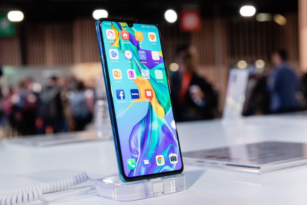 Smartphone Huawei có thể sụt giảm doanh số đến 60% trong năm 2019