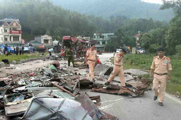 Xe tải gây tai nạn 3 người chết ở Hòa Bình không có dữ liệu tốc độ