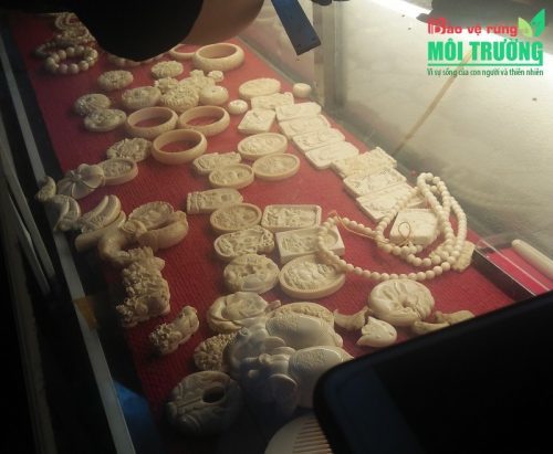 Fine art and furniture shops still trade in ivory