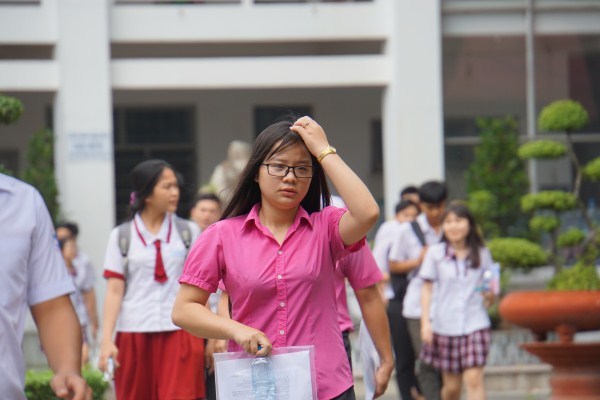 Đáp án tham khảo môn Tiếng Anh mã đề 405