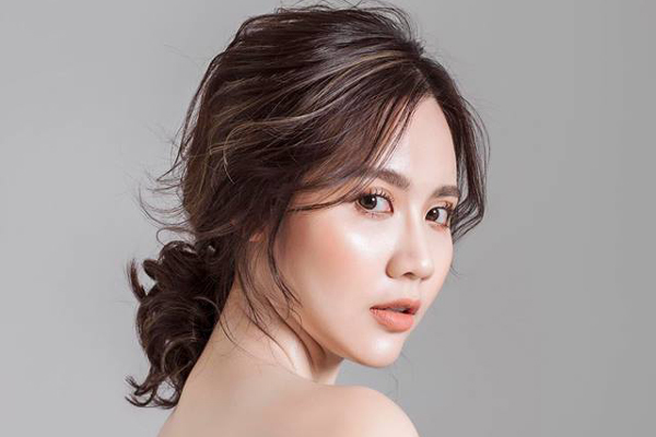 Huyền Lizzie chia tay chồng sau 4 năm chung sống