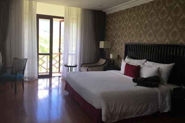 Giật mình phát hiện nhiều clip 'giường chiếu' đỏ mặt trong điện thoại cũ của anh rể