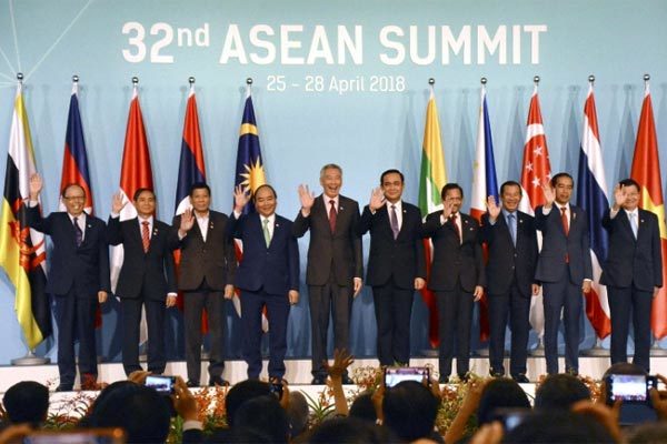 Các lãnh đạo ASEAN cân nhắc gặp Kim Jong Un ở Hàn Quốc