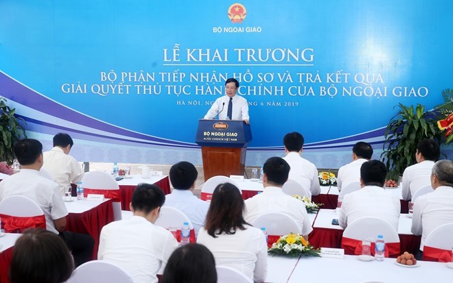 VN Foreign Ministry officially launches one-stop shop services