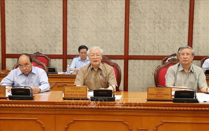 Đô đốc Nguyễn Văn Hiến bị cách các chức vụ trong Đảng