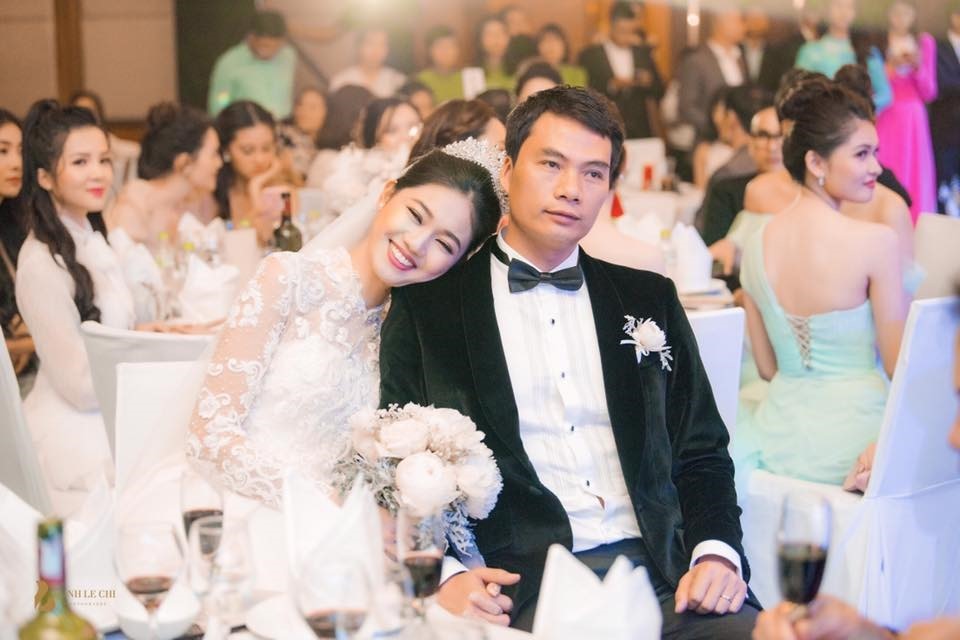 Á hậu Thanh Tú sinh con trai đầu lòng sau 6 tháng cưới đại gia