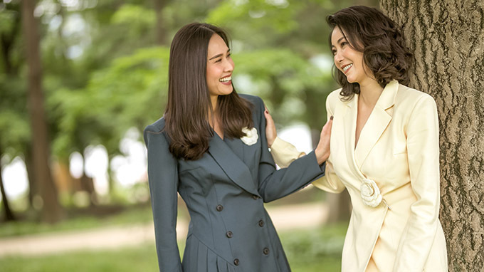 Hoa hậu Hà Kiều Anh cùng Dương Mỹ Linh mặc đồ kín nhưng vẫn quyến rũ