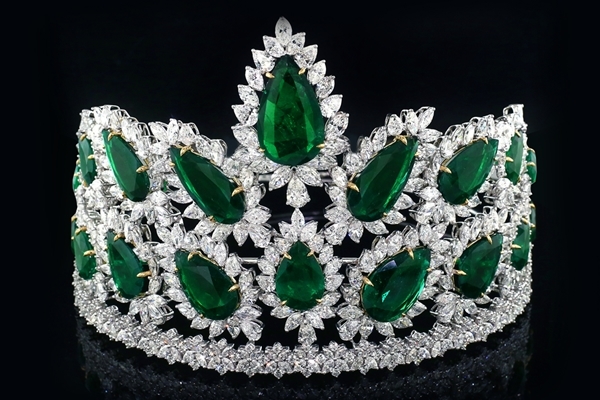 Cận cảnh vương miện 276 tỷ đồng của Hoa hậu Thế giới Mỹ 2019