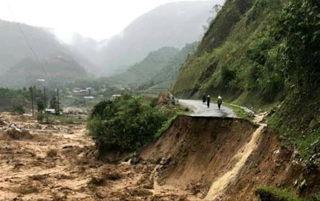 Lai Chau: Four people swept away by flash floods