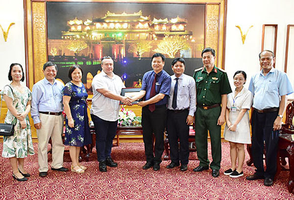 Norway helps Thua Thien-Hue in bomb, mine clearance