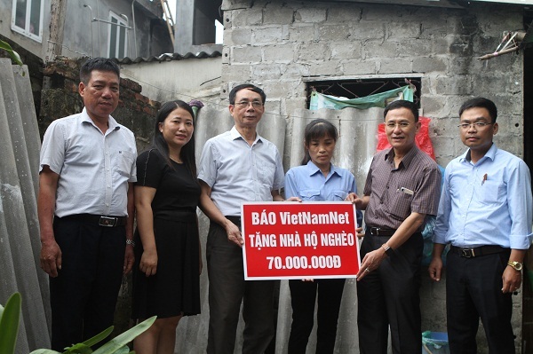 Ước mơ xây nhà mới của chị Trần Thị Huế đã thành hiện thực