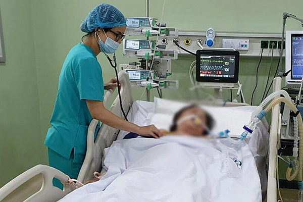 2 người chết, 1 nguy kịch do sốc nhiệt vì nắng nóng ở Hà Nội