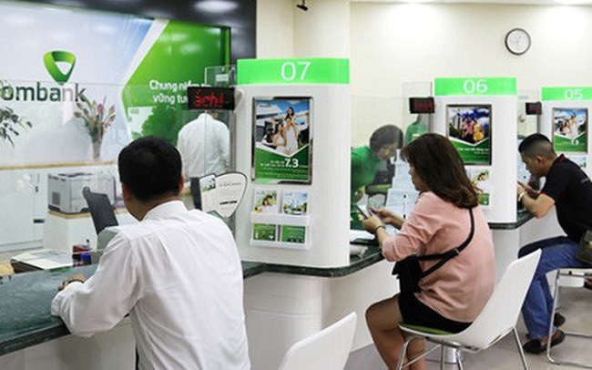 Share price slump may hinder Vietcombank’s plan