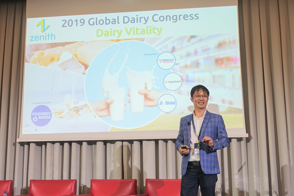 Vinamilk thuyết trình về xu hướng Ogranic tại hội nghị sữa toàn cầu