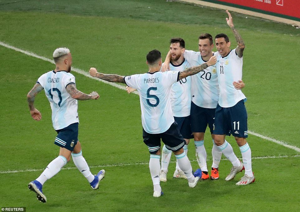 Argentina chạm trán Brazil ở bán kết Copa America