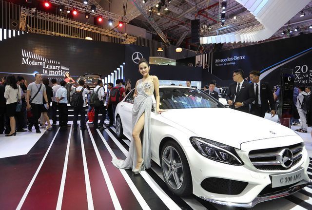 Mercedes-Benz triệu hồi xe do lỗi trợ lực lái ở Việt Nam