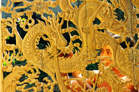 My Xuyen wood carving features Hue Royal Court