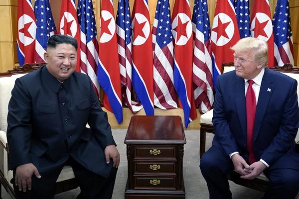 Hé lộ chuyện cấp tập tổ chức cuộc gặp 'ngẫu hứng' Trump - Kim