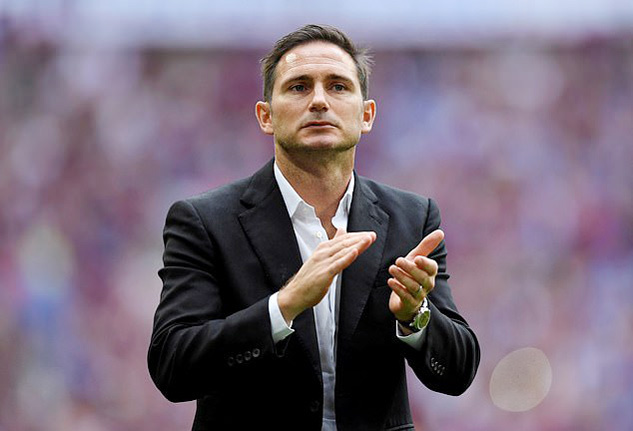 Lý do Lampard chưa được ngồi 