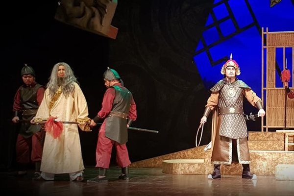 Tái hiện những trang sử nhà Hồ trong 'Vì sao lạc xứ'