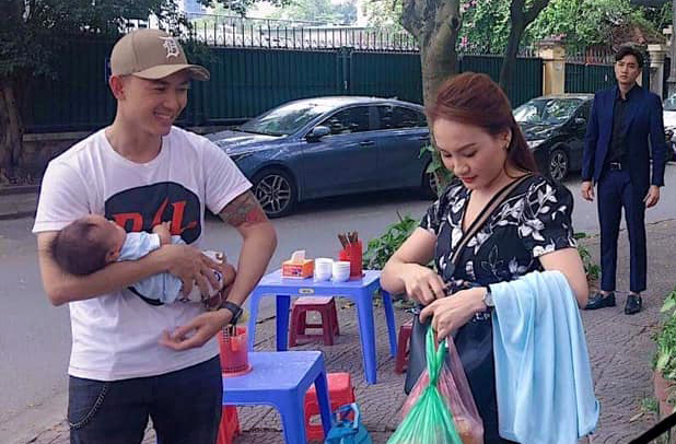 'Về nhà đi con': Thất vọng với Vũ, chị em quay sang ủng hộ Dũng đến với Thư