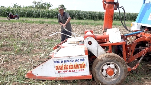 'Kỹ sư làng' chế tạo máy khiến nông dân bái phục ở An Giang