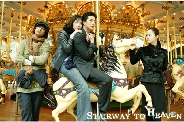 Cảnh phim kinh điển trong “Stairway to Heaven” (2003)