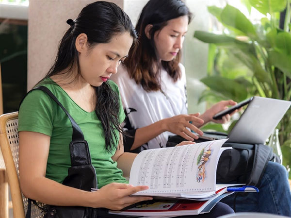 Leading publisher brings quality music books to Vietnam