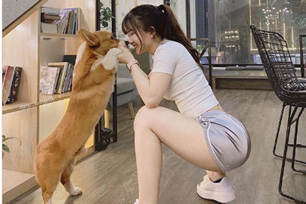 Cô gái Việt được báo Trung khen nức nở: Vòng 3 nóng bỏng, thân hình bốc lửa