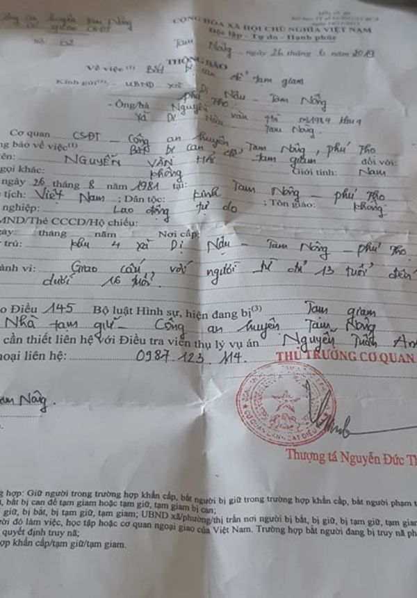 '. Bé 15 tuổi bị bố hiếp dâm đến sinh con ở Phú Thọ muốn được đi học .'