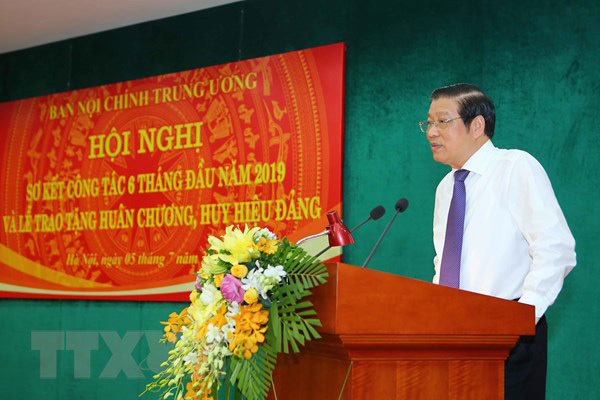 Ban Nội chính đôn đốc để kết thúc điều tra 28 vụ án tham nhũng