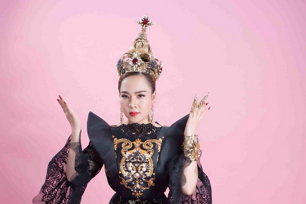 Thực hư về danh xưng gây tranh cãi 'Nữ hoàng tâm linh Việt Nam'