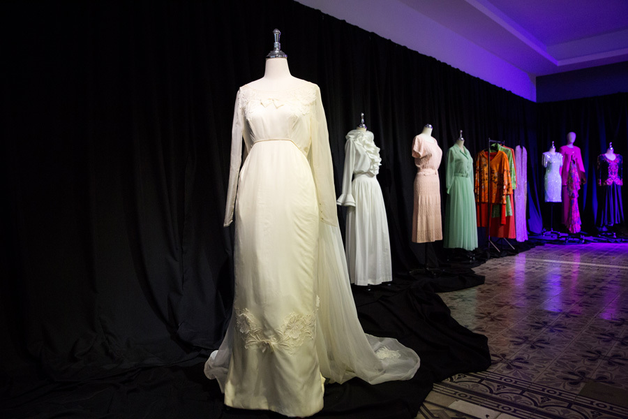 Lạ lẫm triển lãm thời trang đầu tiên tại Việt Nam