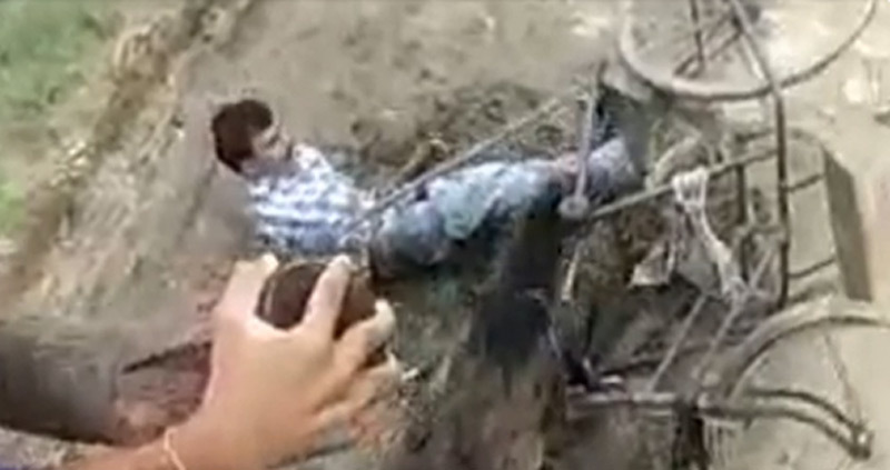 Hãi hùng cảnh lợn rừng nổi điên tấn công người