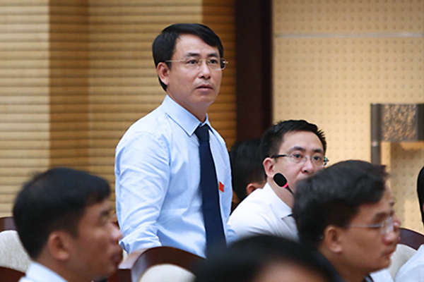 Đại biểu Hà Nội đề nghị Giám đốc Sở TN&MT đọc lại luật Đất đai