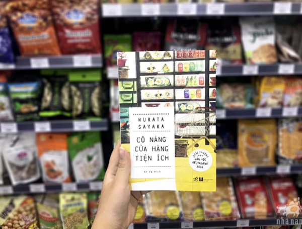 Tình yêu sét đánh của cô nàng trong cửa hàng tiện ích