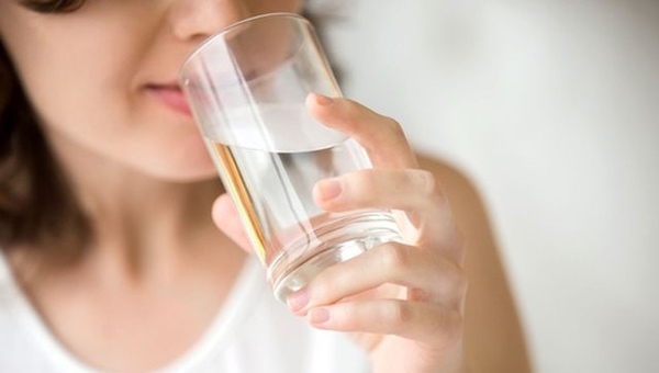 4 tín hiệu bất thường sau khi uống nước, chứng tỏ bạn đang bệnh nặng