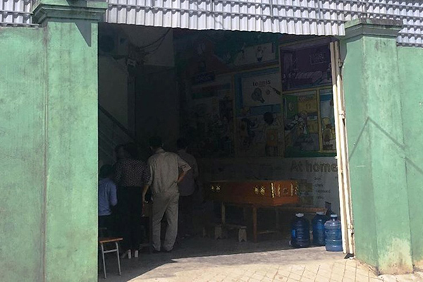 Nữ cán bộ Phòng Giáo dục ở Nghệ An chết trong tư thế treo cổ