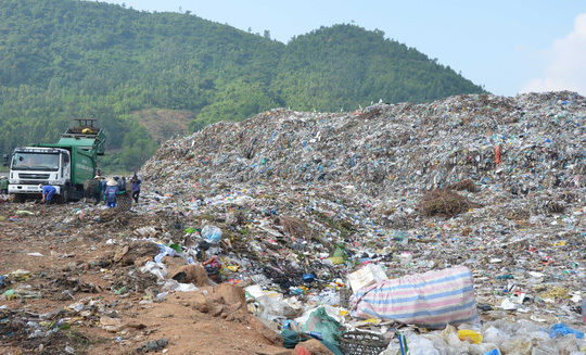 Da Nang residents continue fighting against landfill for pollution