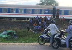 Train-car collision kills two, injures three in Quang Ngai
