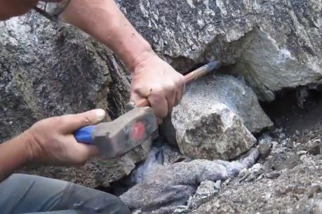 Sự thật về bãi đá quý tiền tỷ ở Yên Bái?