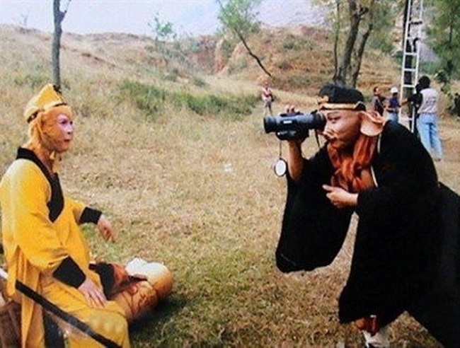Ảnh hiếm hậu trường Tây Du Ký 1986: Thầy trò Đường Tăng đi thỉnh kinh bằng cano