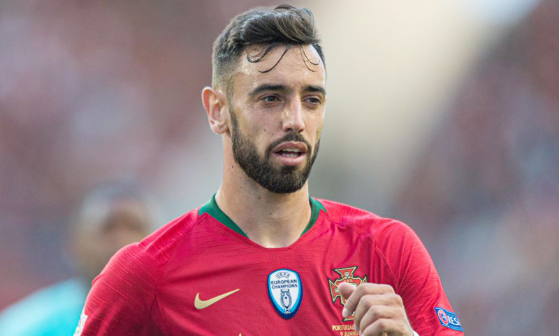 Sốt dẻo Bruno Fernandes về MU, Man City mua Dani Alves